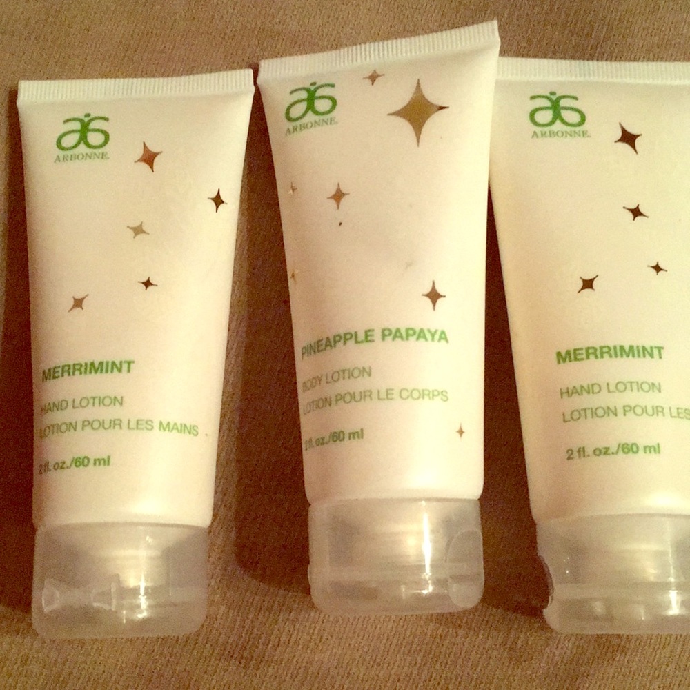 Arbonne lotion set